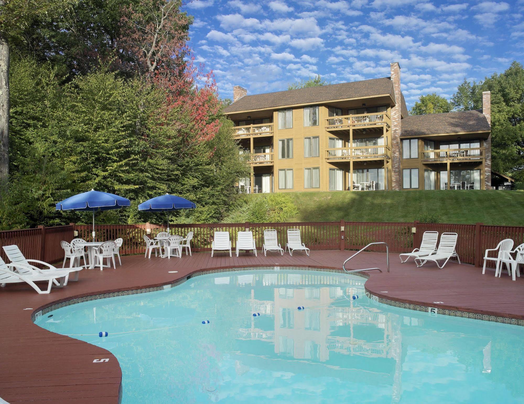 The Summit Resort Weirs Beach Exteriör bild