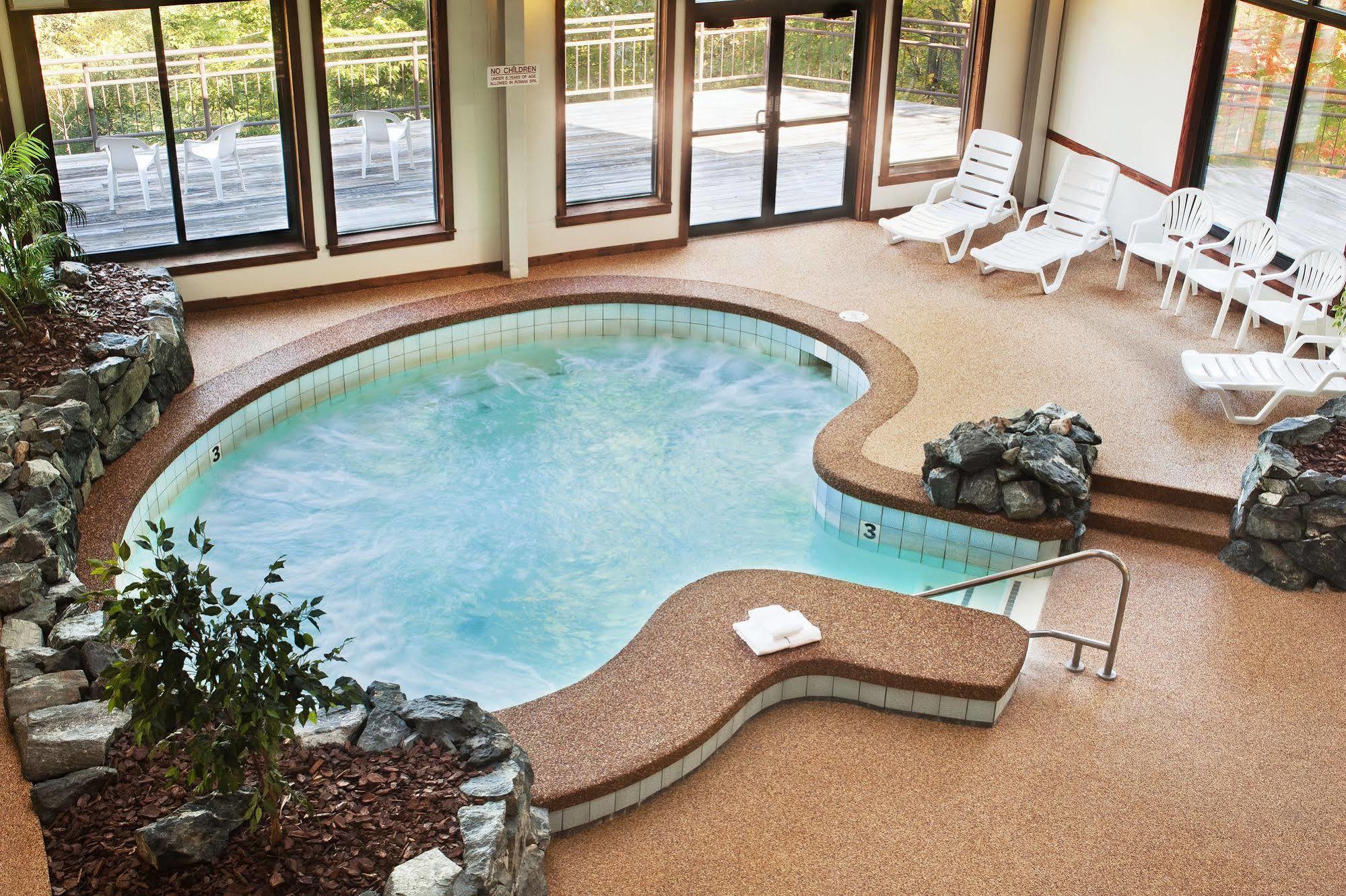 The Summit Resort Weirs Beach Exteriör bild