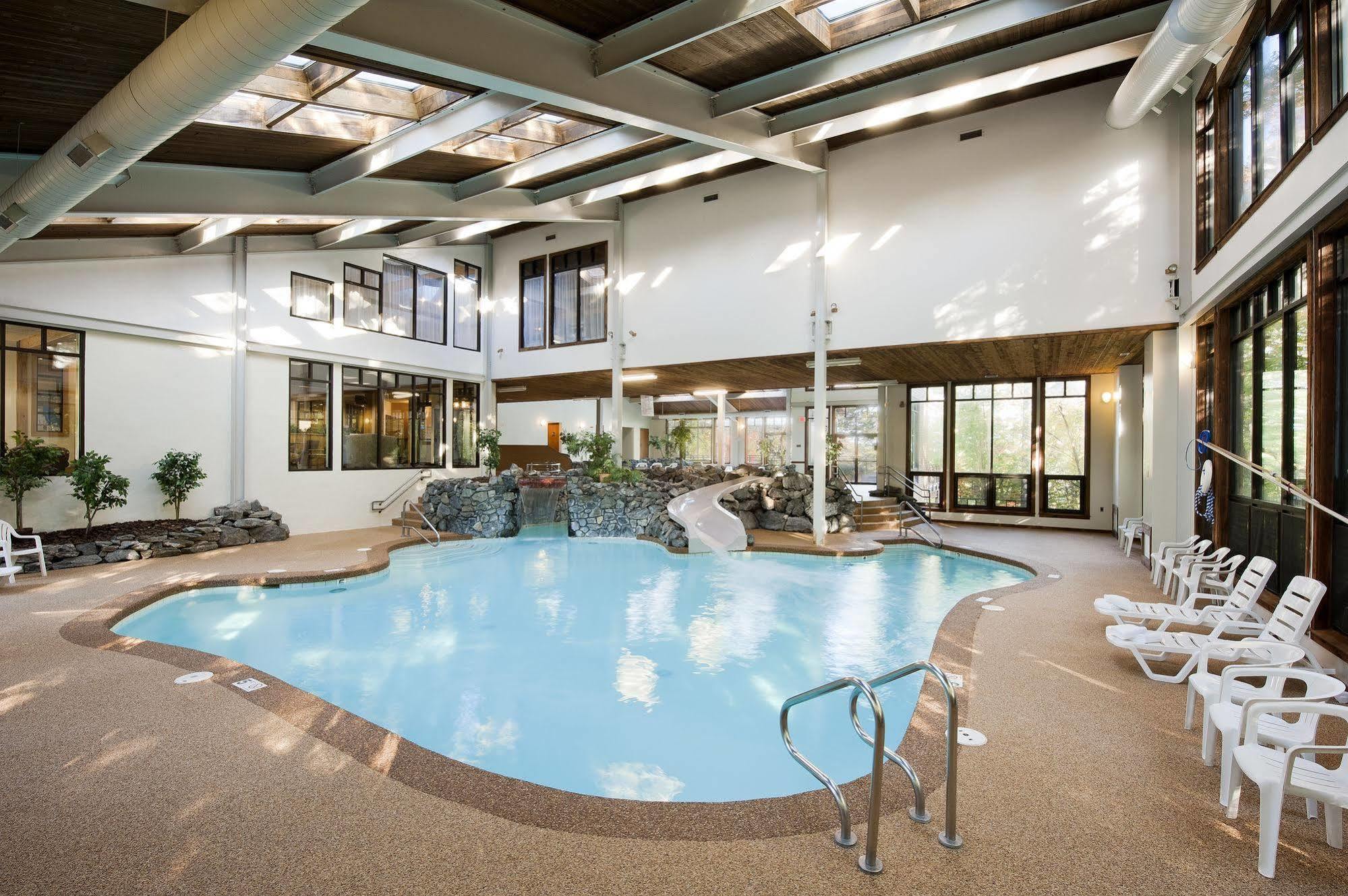 The Summit Resort Weirs Beach Exteriör bild